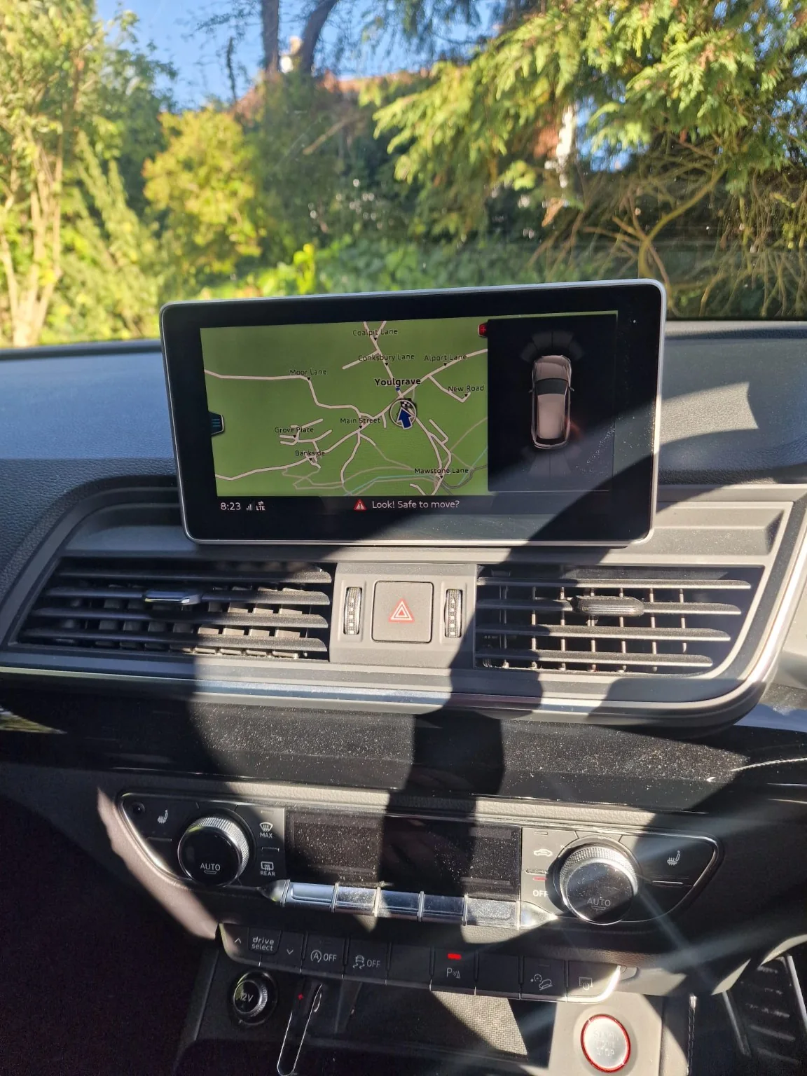 OEM Navigation & Reverse Camera Integration genuine Pro Locks UK installation