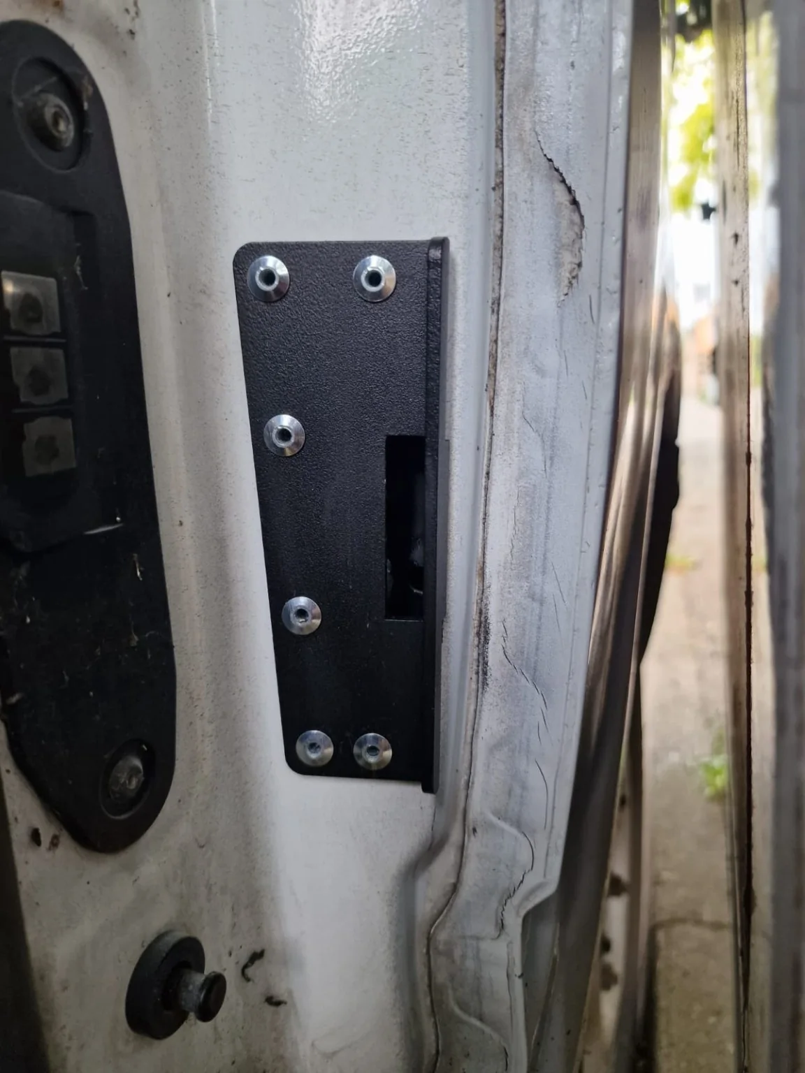 Van Deadlock Installation genuine Pro Locks UK installation